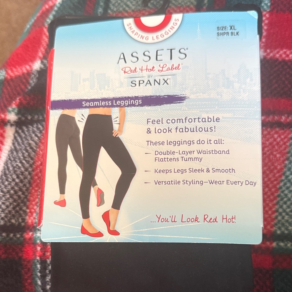 SPANX Assets Red Hot Label Seamless Black leggings